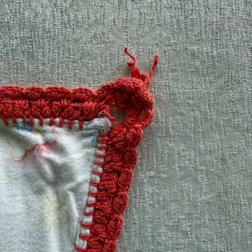 Vintage Baby Blanket Teddy Bear Print Red Crochet Trim 43x40
